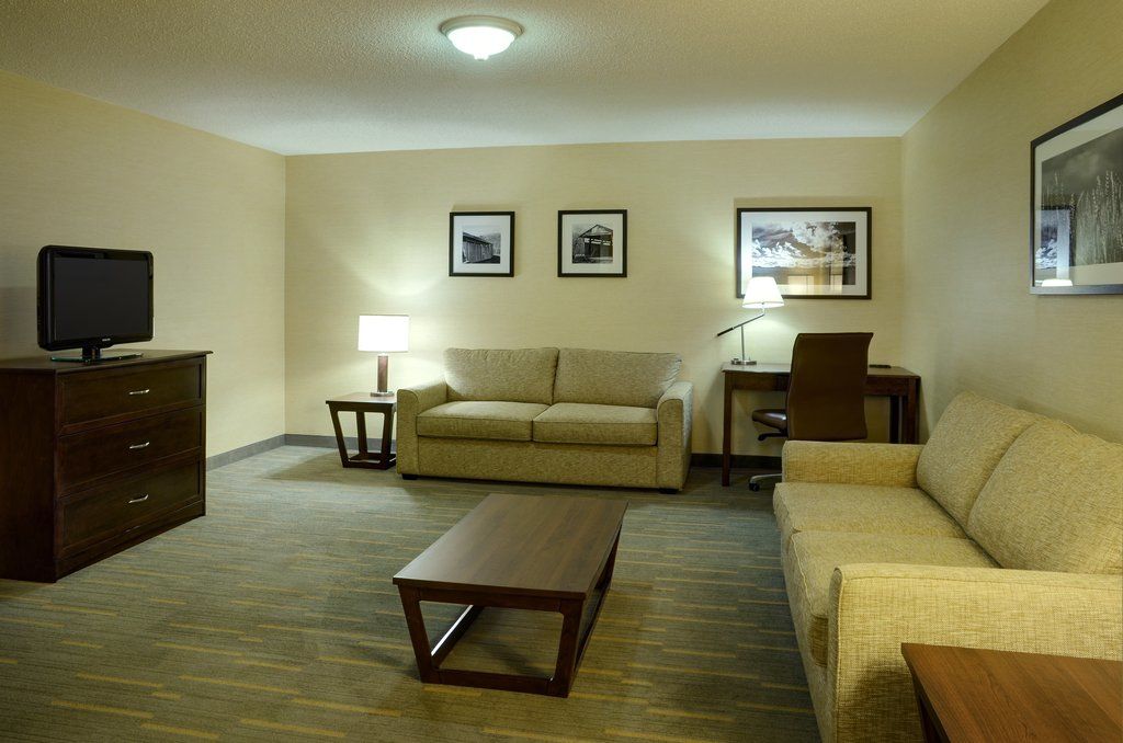 Ramada By Wyndham Lethbridge Hotel Luaran gambar